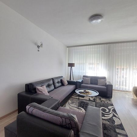 Private Apartments Prishtina بريشتاين المظهر الخارجي الصورة